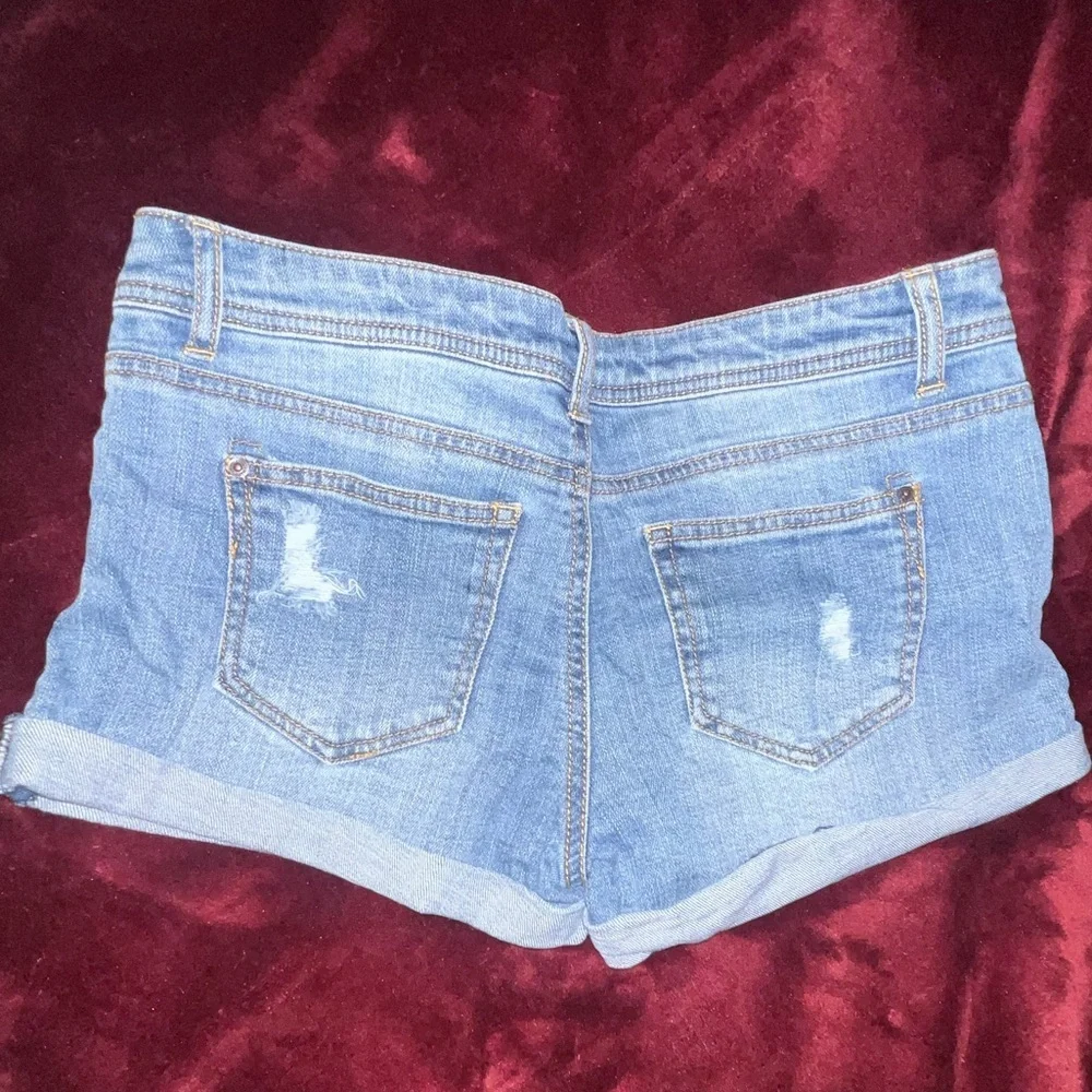 Vanilla Star Blue Jean Shorts with Patches‎